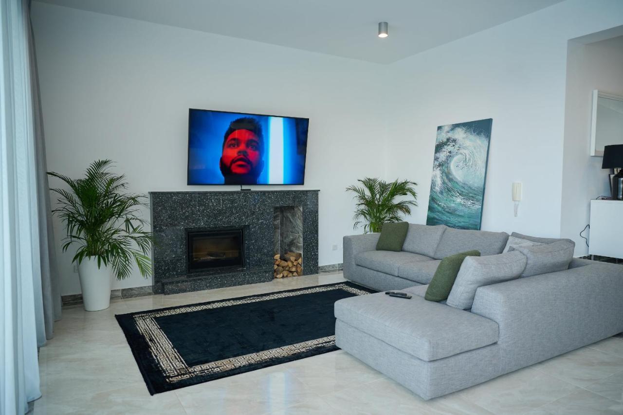 Вилла Olymp Luxury C - Seafront Elegance With Infinity Pool And Exclusive Lifestyle *