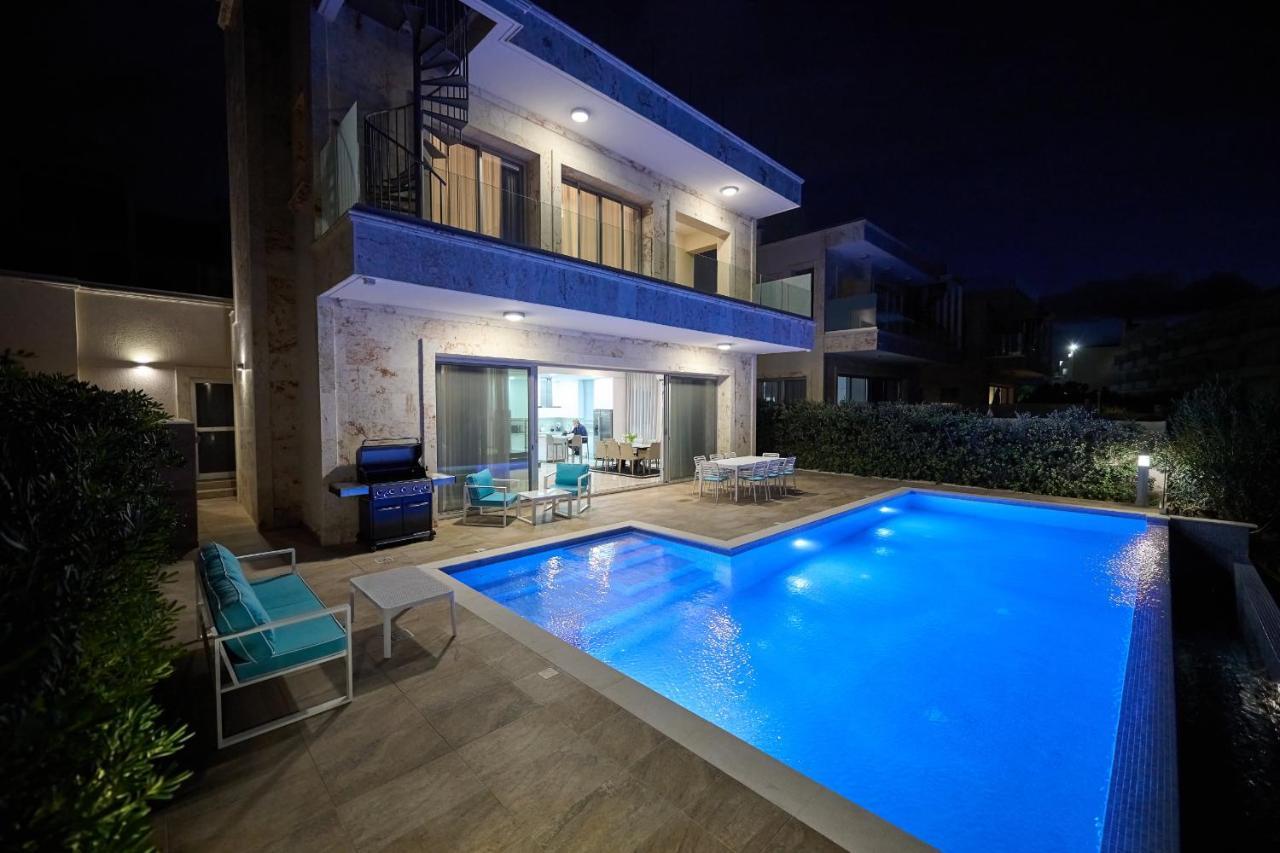 Olymp Luxury C - Seafront Elegance With Infinity Pool And Exclusive Lifestyle Вилла