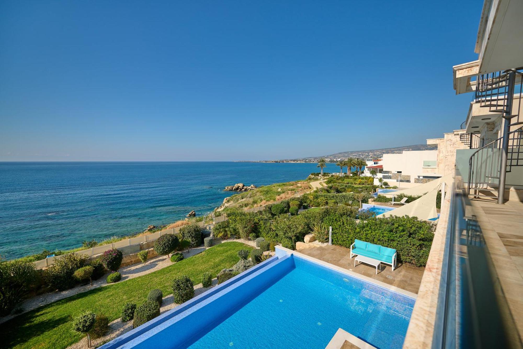 Вилла Olymp Luxury C - Seafront Elegance With Infinity Pool And Exclusive Lifestyle *