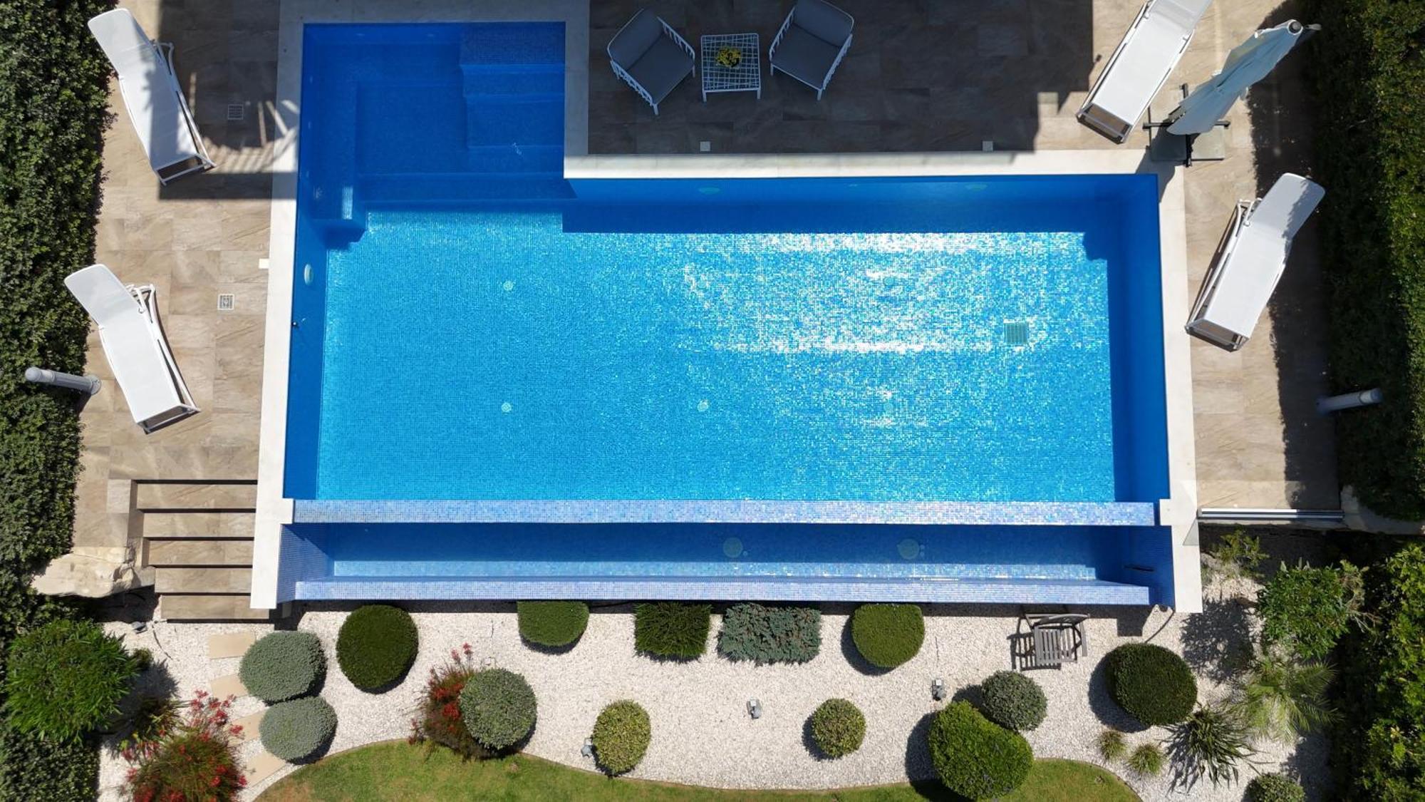 Вилла Olymp Luxury C - Seafront Elegance With Infinity Pool And Exclusive Lifestyle *